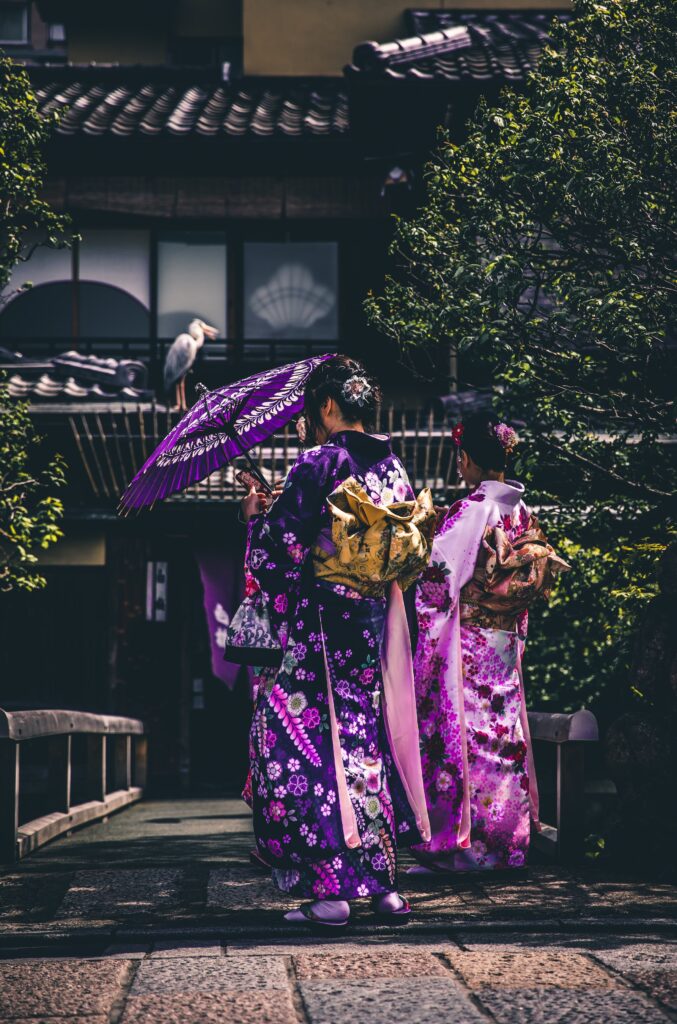2 Woman in kimonos Japanese Ancient Alley